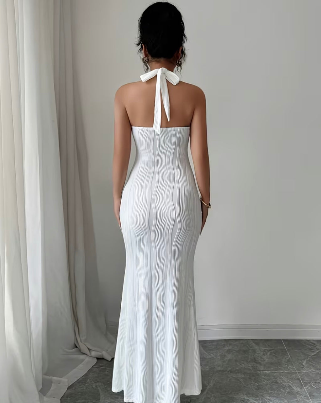 Elegant Ruched Halter Maxi Dress – Timeless Glamour & Sophisticated Style